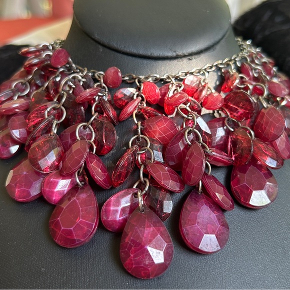 Vintage Chunky Teardrop Beaded Statement Necklace Teardrop Dangle Necklace - Picture 2 of 3